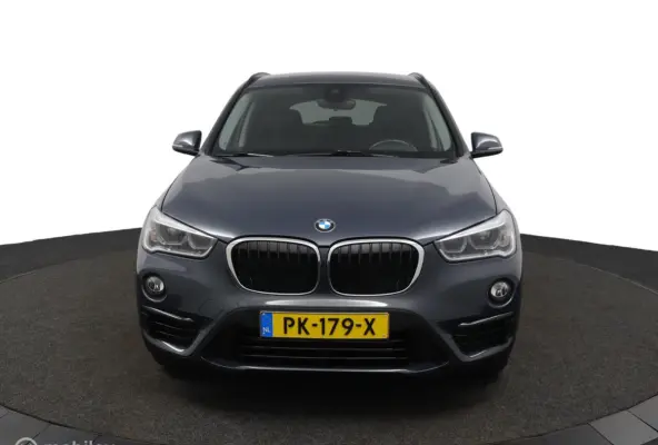 sDrive18i Exe CARPLAY TREKHAAK AIRCO NAVI CRUISE