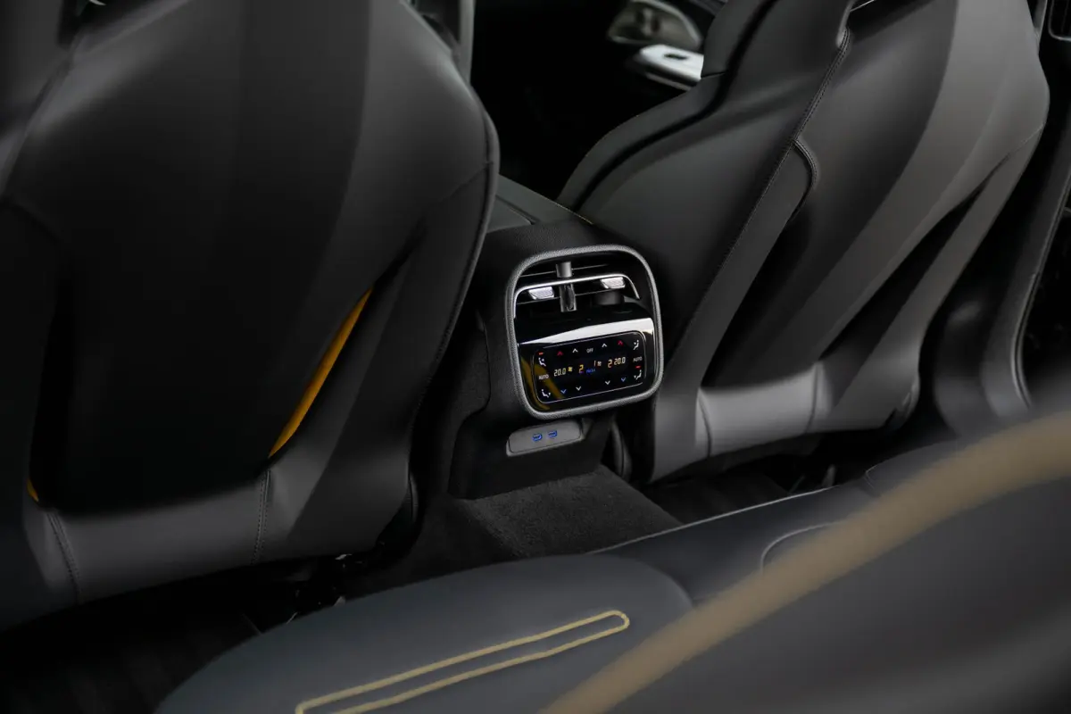AMG 53 4MATIC+ Performance Seats Dynamic Plus Pack