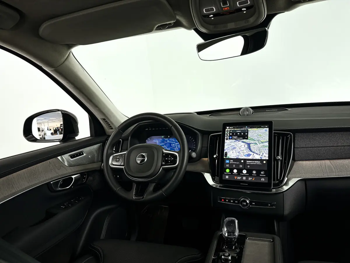 T8 Plug-in hybrid AWD Ultra Dark | SOH 100% | Panoramadak | 360º camera | Luchtvering | Head- Up display | Bowers & Wilkins | Stoelventilatie | Trekhaak