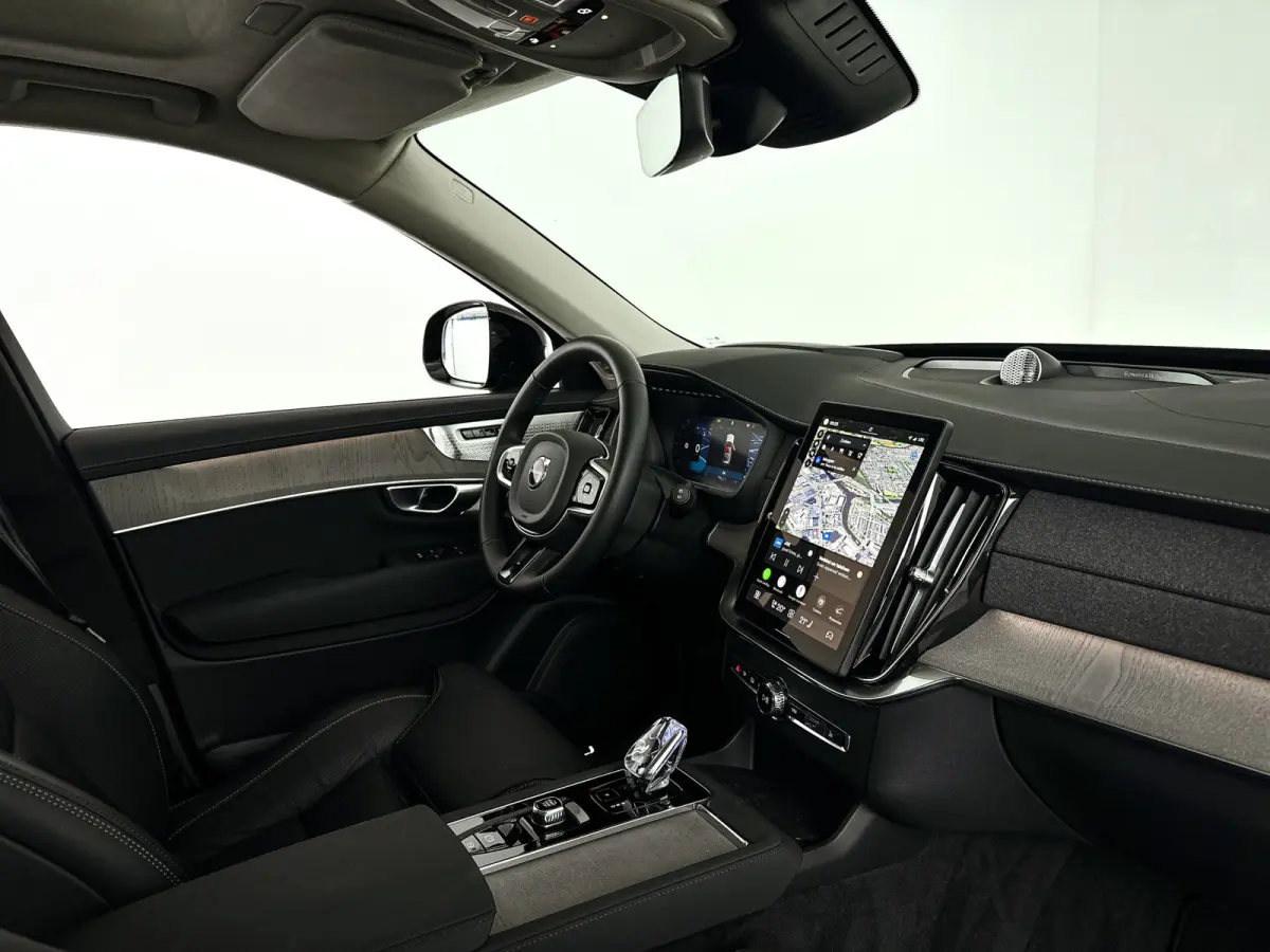 T8 Plug-in hybrid AWD Ultra Dark | SOH 100% | Panoramadak | 360º camera | Luchtvering | Head- Up display | Bowers & Wilkins | Stoelventilatie | Trekhaak