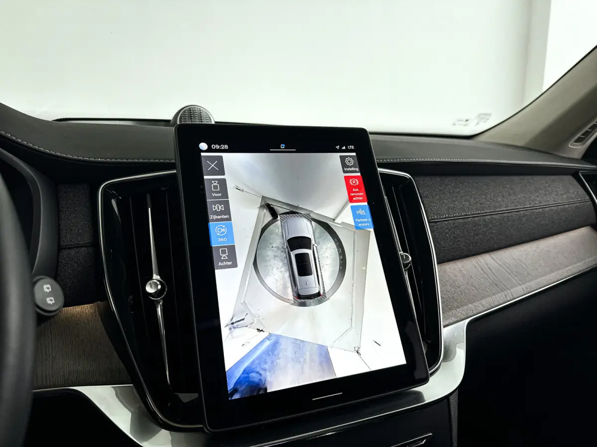 T8 Plug-in hybrid AWD Ultra Dark | SOH 100% | Panoramadak | 360º camera | Luchtvering | Head- Up display | Bowers & Wilkins | Stoelventilatie | Trekhaak