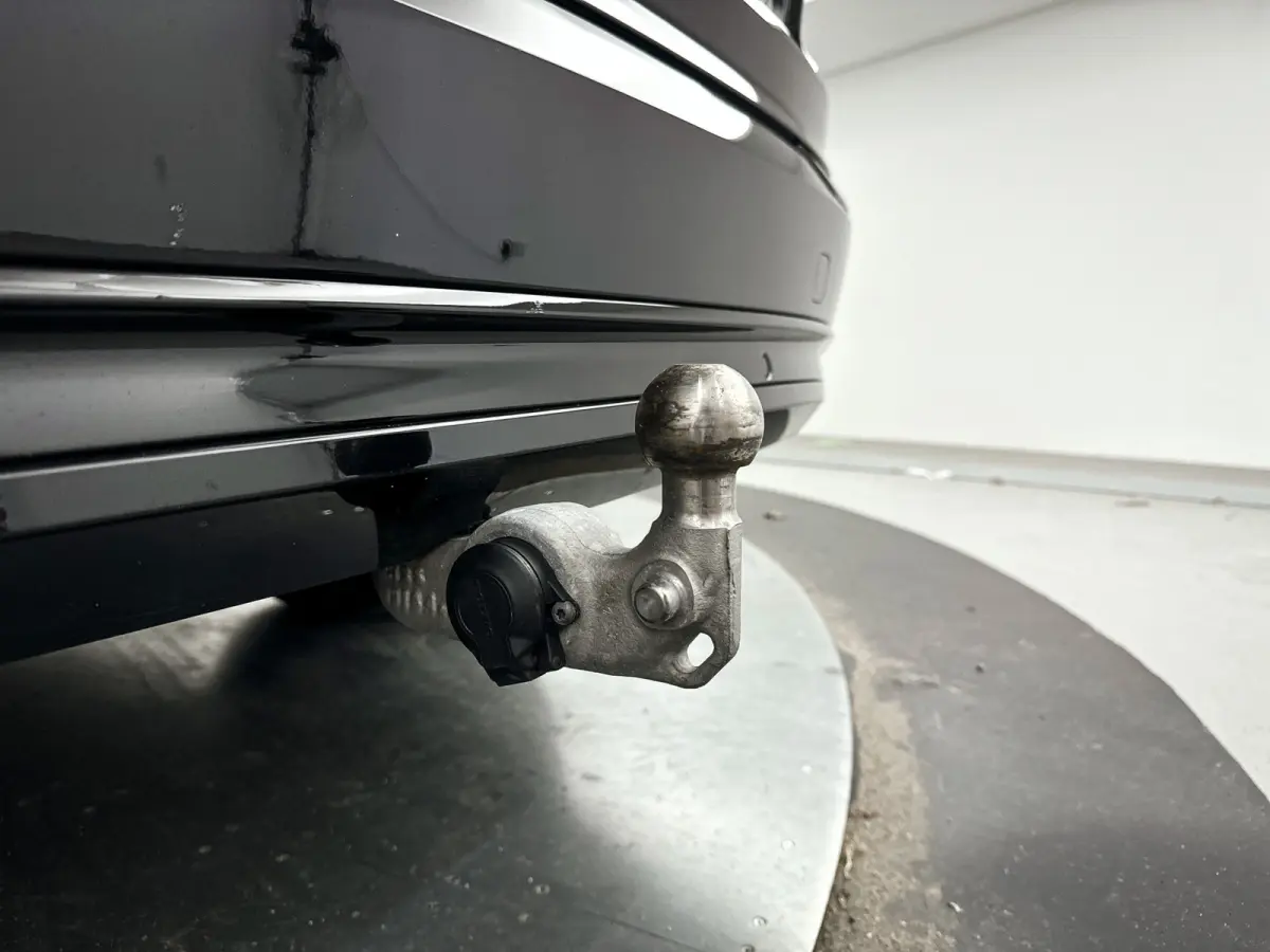 T8 Plug-in hybrid AWD Ultra Dark | SOH 100% | Panoramadak | 360º camera | Luchtvering | Head- Up display | Bowers & Wilkins | Stoelventilatie | Trekhaak