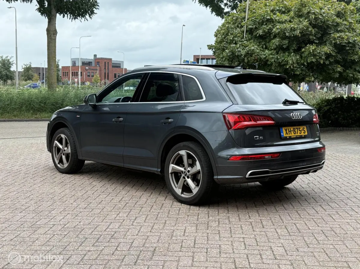 2.0 TFSI quattro S-line Navi Carplay Camera Alcantara 20 inch Stoelv NL Auto