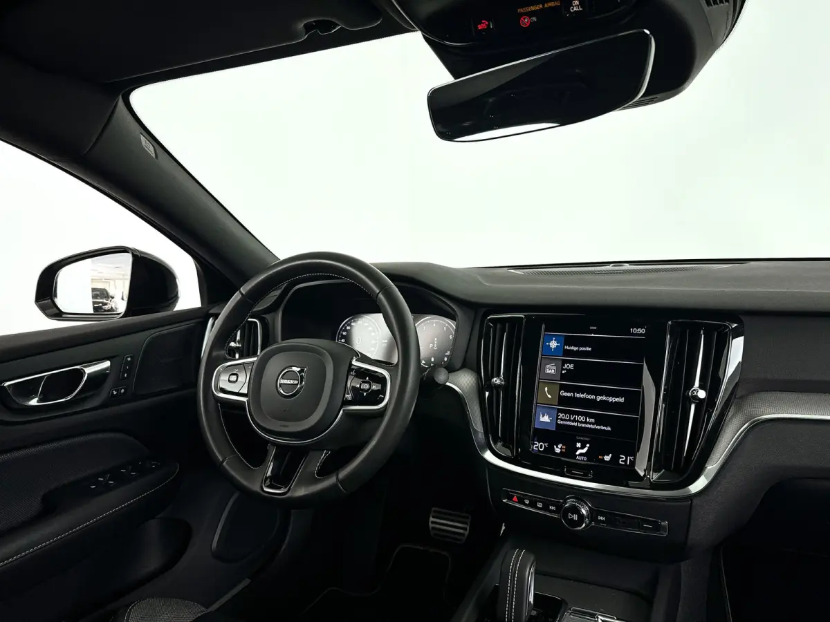 B4 R-Design | Parkeercamera | Harman Kardon | Stoel- en stuurverwarming | Trekhaak