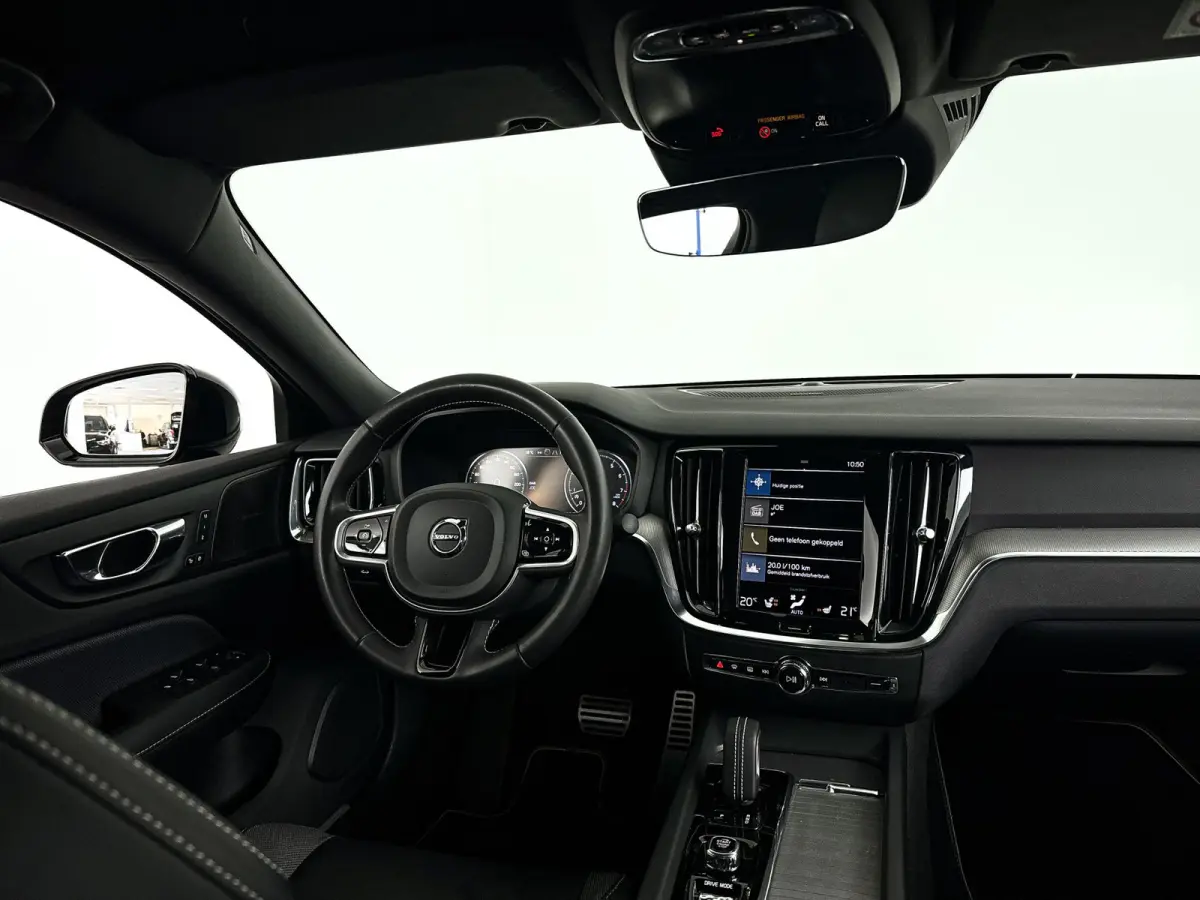 B4 R-Design | Parkeercamera | Harman Kardon | Stoel- en stuurverwarming | Trekhaak