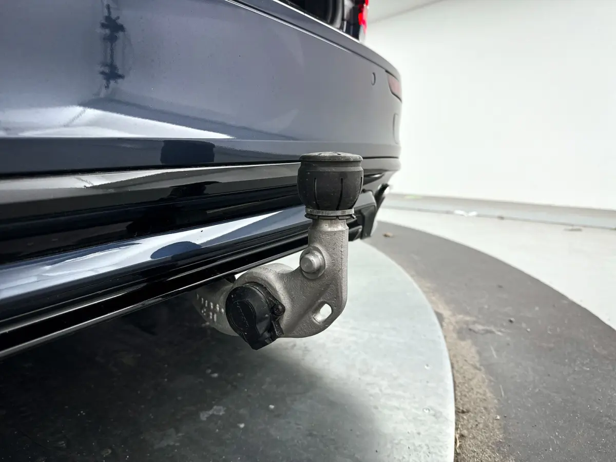 B4 R-Design | Parkeercamera | Harman Kardon | Stoel- en stuurverwarming | Trekhaak