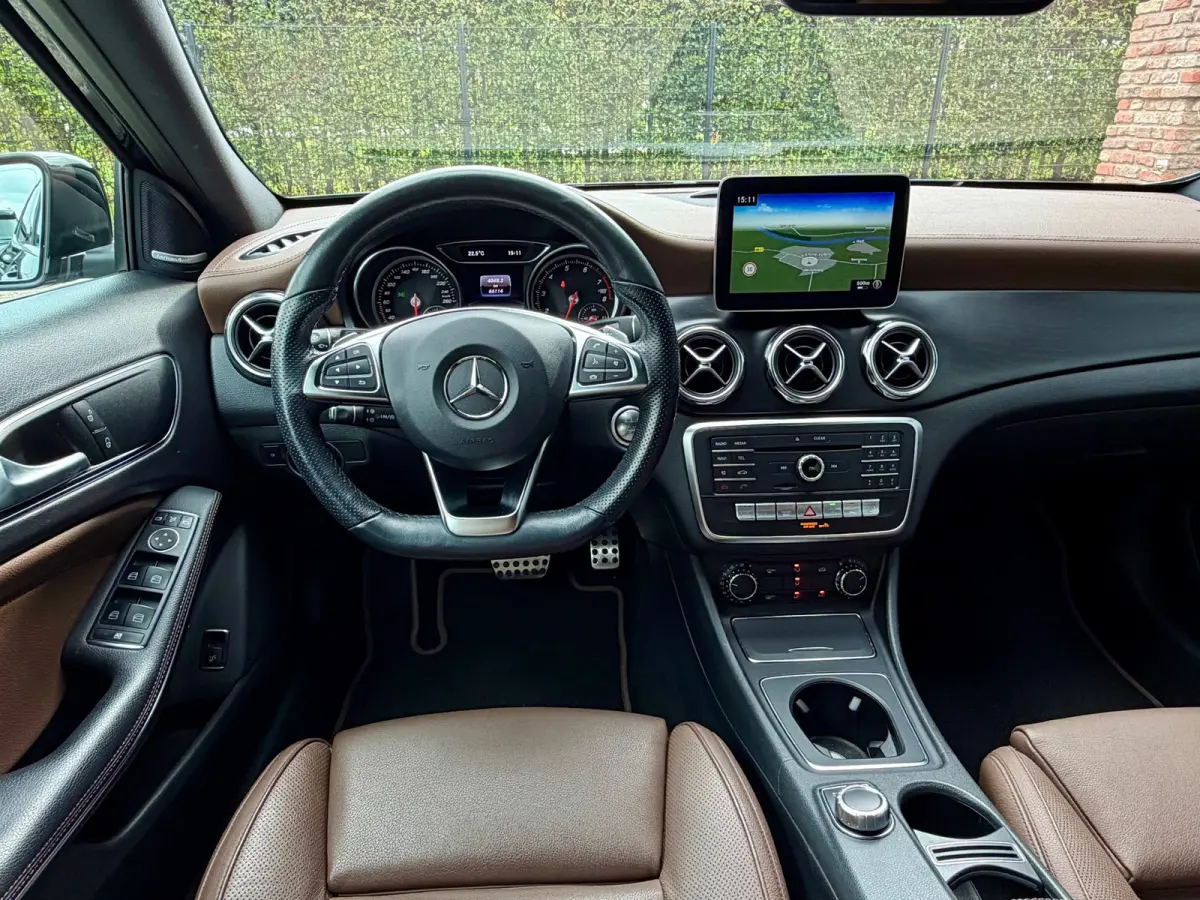 180 AMG Line Automaat| 2018 | 66.111 km | Leder | CarPlay | 19”