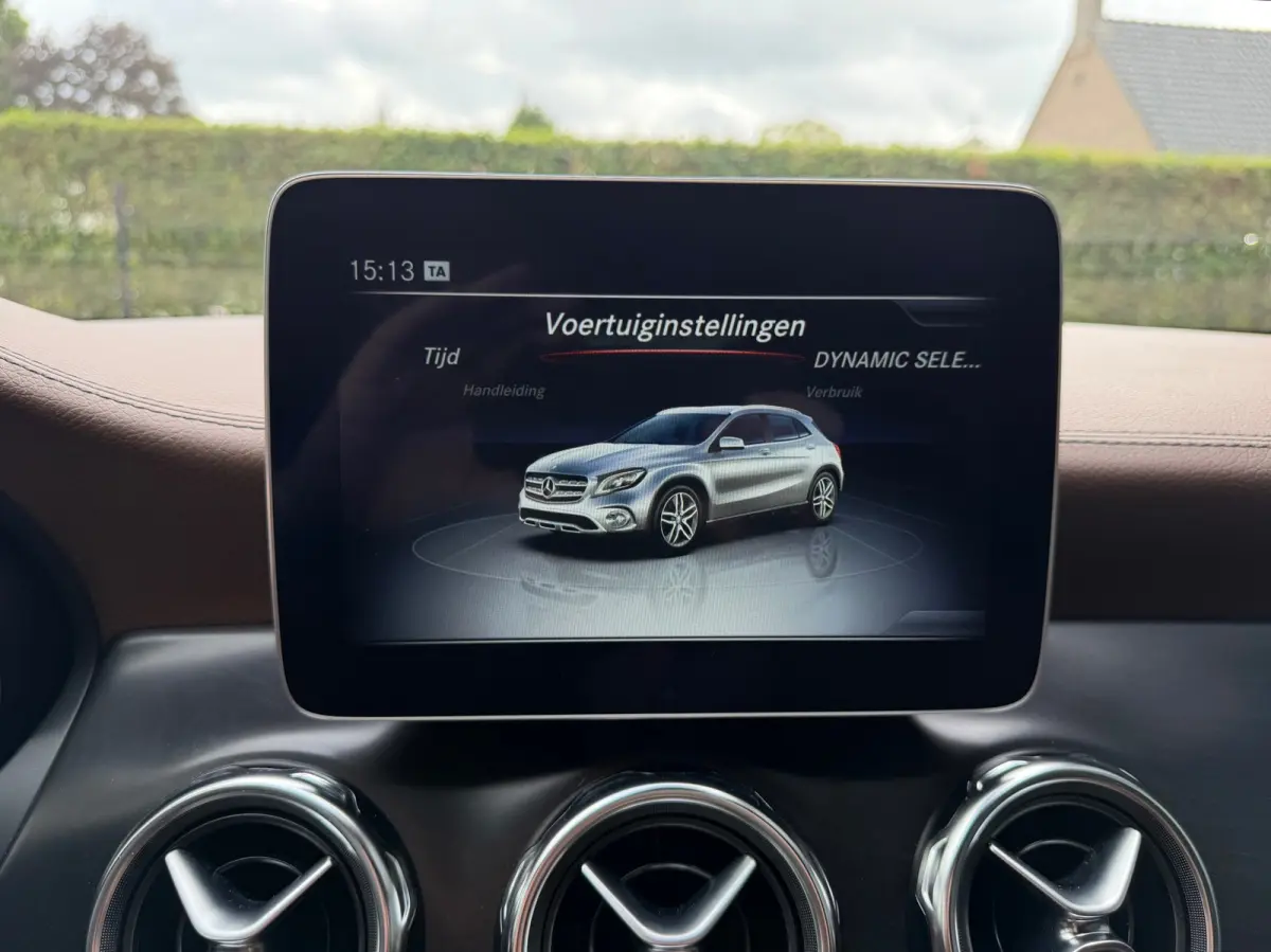 180 AMG Line Automaat| 2018 | 66.111 km | Leder | CarPlay | 19”