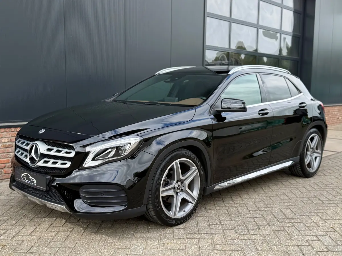 180 AMG Line Automaat| 2018 | 66.111 km | Leder | CarPlay | 19”