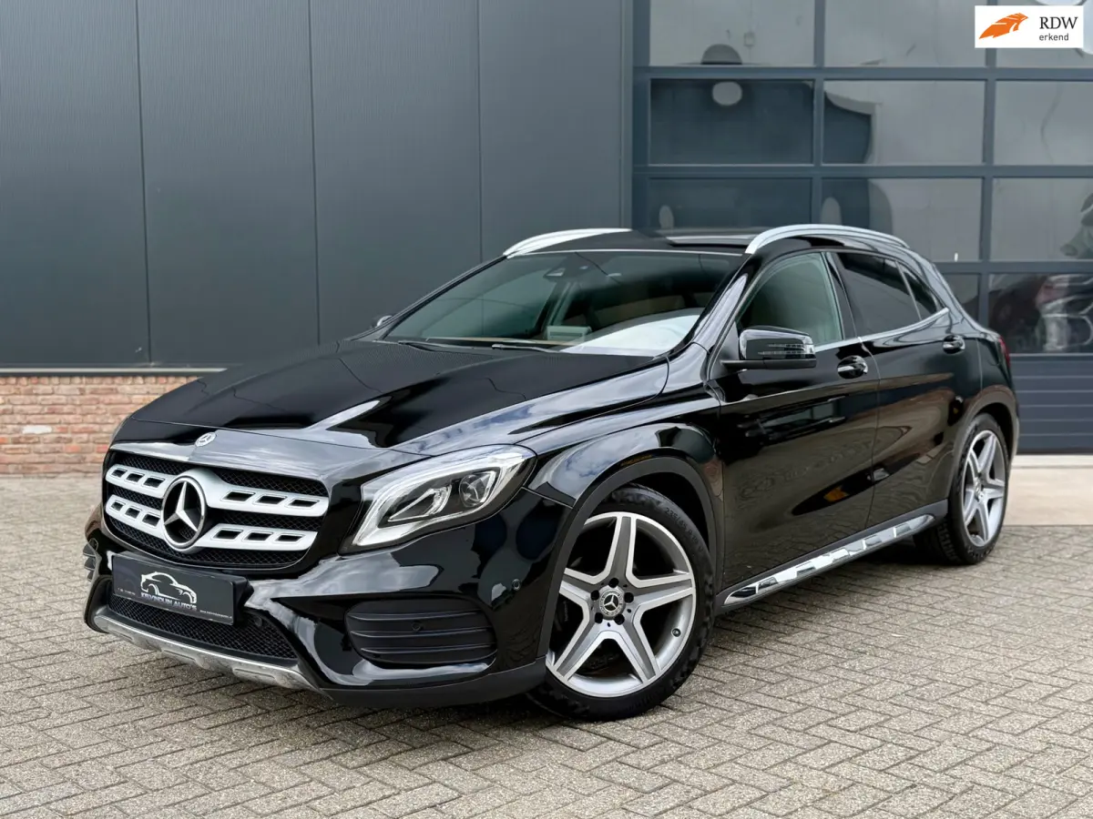 180 AMG Line Automaat| 2018 | 66.111 km | Leder | CarPlay | 19”