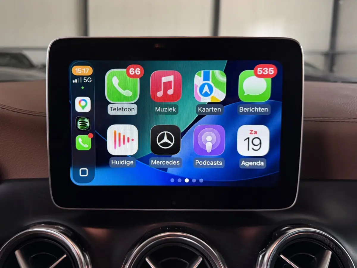 180 AMG Line Automaat| 2018 | 66.111 km | Leder | CarPlay | 19”