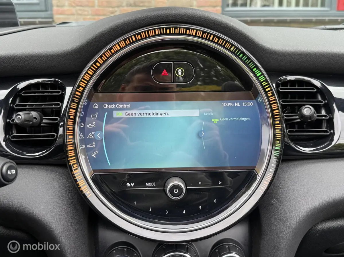 1.5 Cabrio Edition Half leer Navi Carplay Virtual HUD Harman Kardon Dealer onderhouden