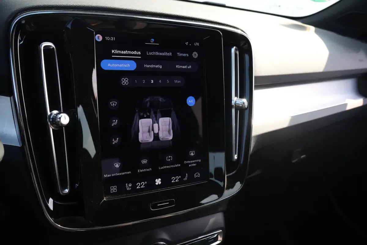 2.0 B4 Plus Dark | Trekhaak | BLIS | Harman Kardon |