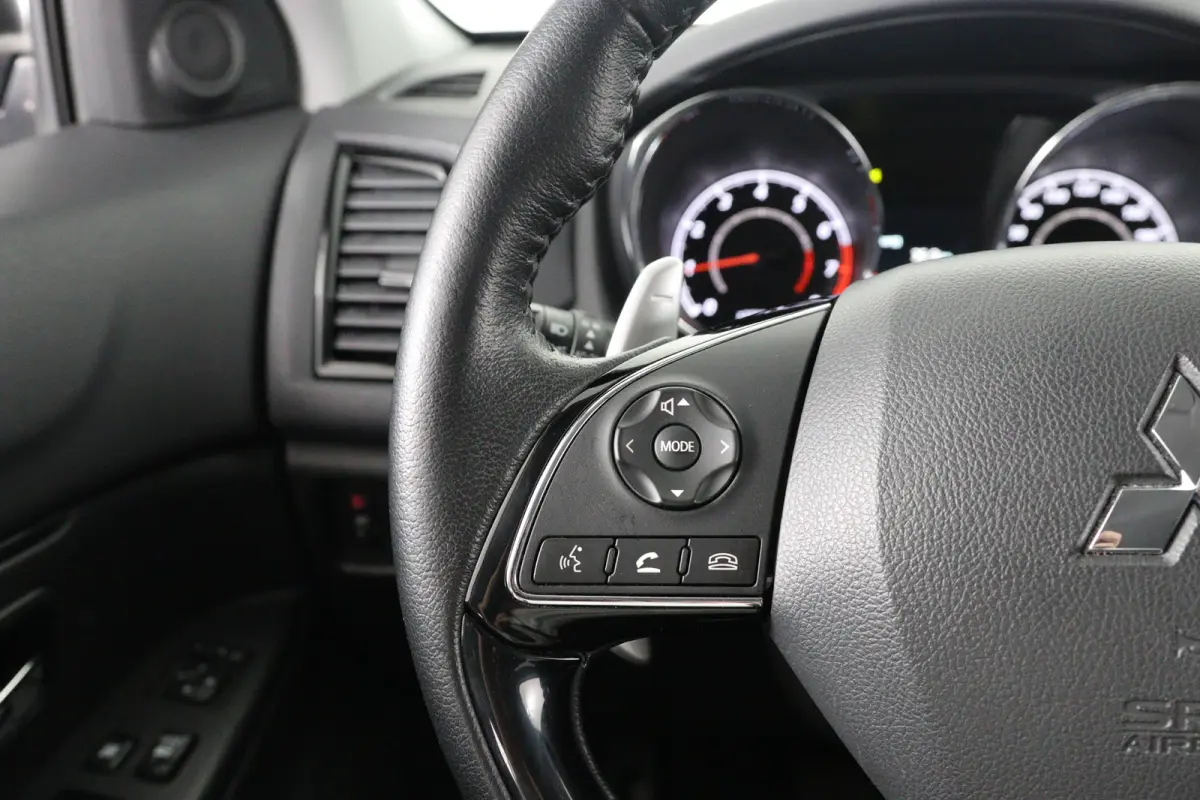 2.0 Pure | Automaat! | Dealer Onderhouden! | 1e Eigenaar! | Stoelverwarming | Camera | LED | Airco | Cruise Control | DAB