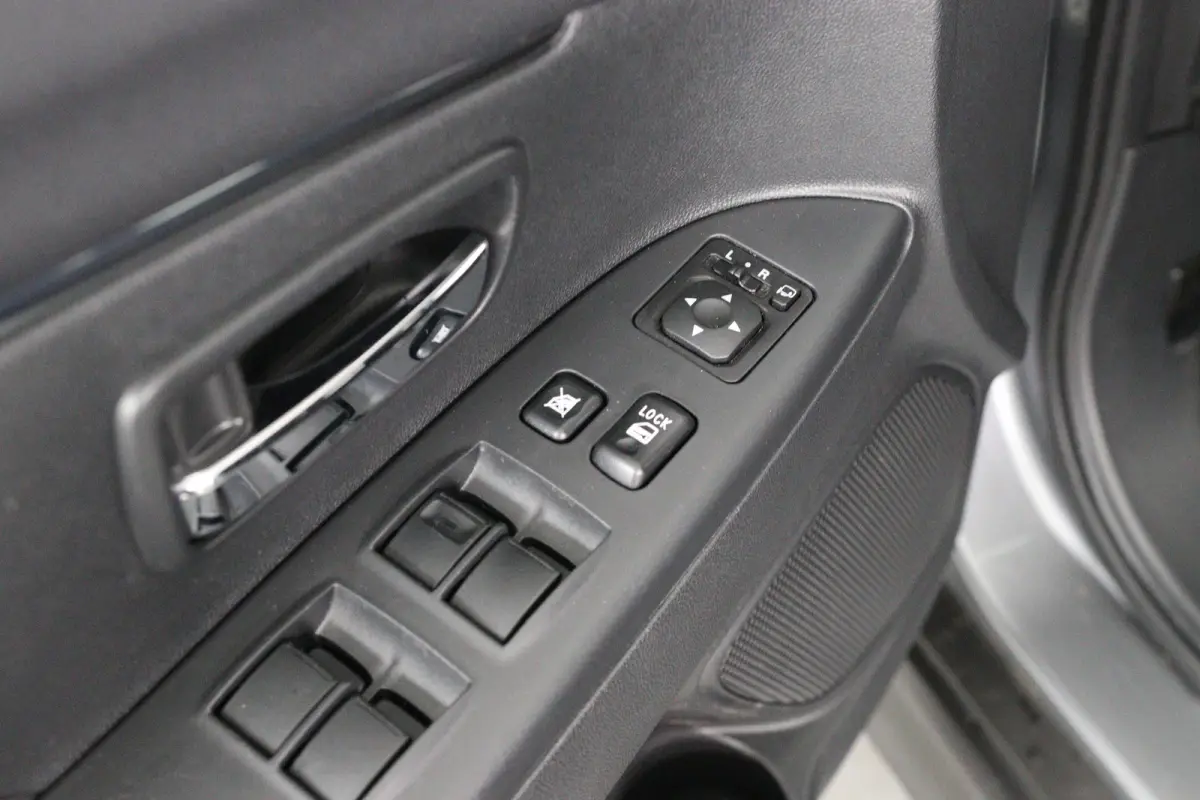 2.0 Pure | Automaat! | Dealer Onderhouden! | 1e Eigenaar! | Stoelverwarming | Camera | LED | Airco | Cruise Control | DAB