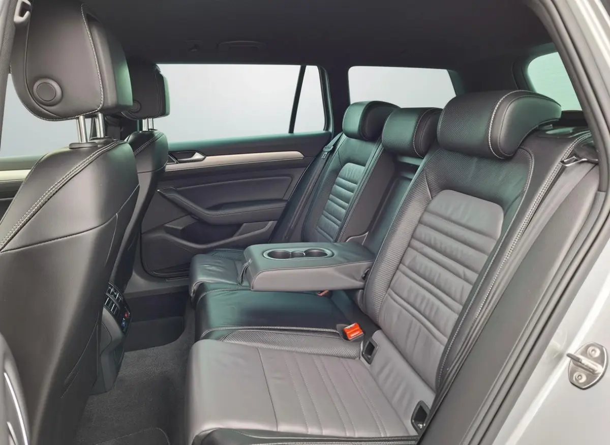 1.4 TSI ACT Highline Business R | EL. Trekhaak | Clima | ACC | Stoelverwarming | Leder