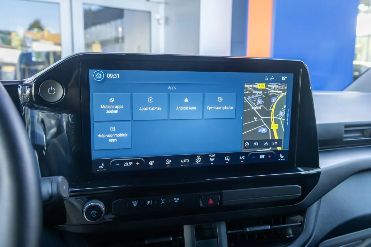 340 L2H1 Sport 71 kWh | Camera | Apple Carplay/Android Auto | Cruise adaptief | Stuur/stoel/voorruit verwarming | Keyless entry/start | Digitaal dashboard | Achteruitrijcamera | Apple Carpla