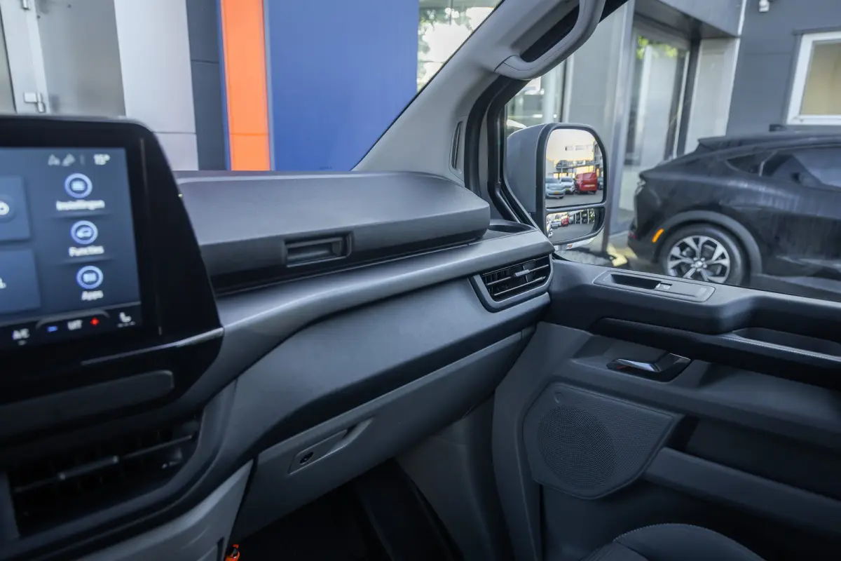 340 L2H1 Sport 71 kWh | Camera | Apple Carplay/Android Auto | Cruise adaptief | Stuur/stoel/voorruit verwarming | Keyless entry/start | Digitaal dashboard | Achteruitrijcamera | Apple Carpla