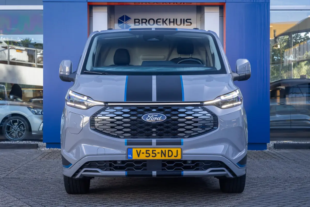 340 L2H1 Sport 71 kWh | Camera | Apple Carplay/Android Auto | Cruise adaptief | Stuur/stoel/voorruit verwarming | Keyless entry/start | Digitaal dashboard | Achteruitrijcamera | Apple Carpla