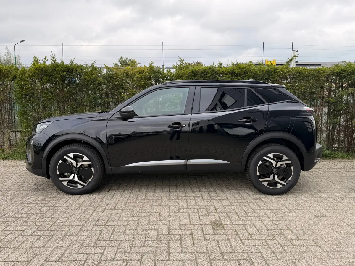 GT 1.2 Hybrid 145-PK | 17'' Lichtmetalen velgen KARAKOY | Active Safety Brake met camera en radar (automatisch noodremsysteem) met Distance Alert (waarschuwing dreigende aanrijding) | Advanc