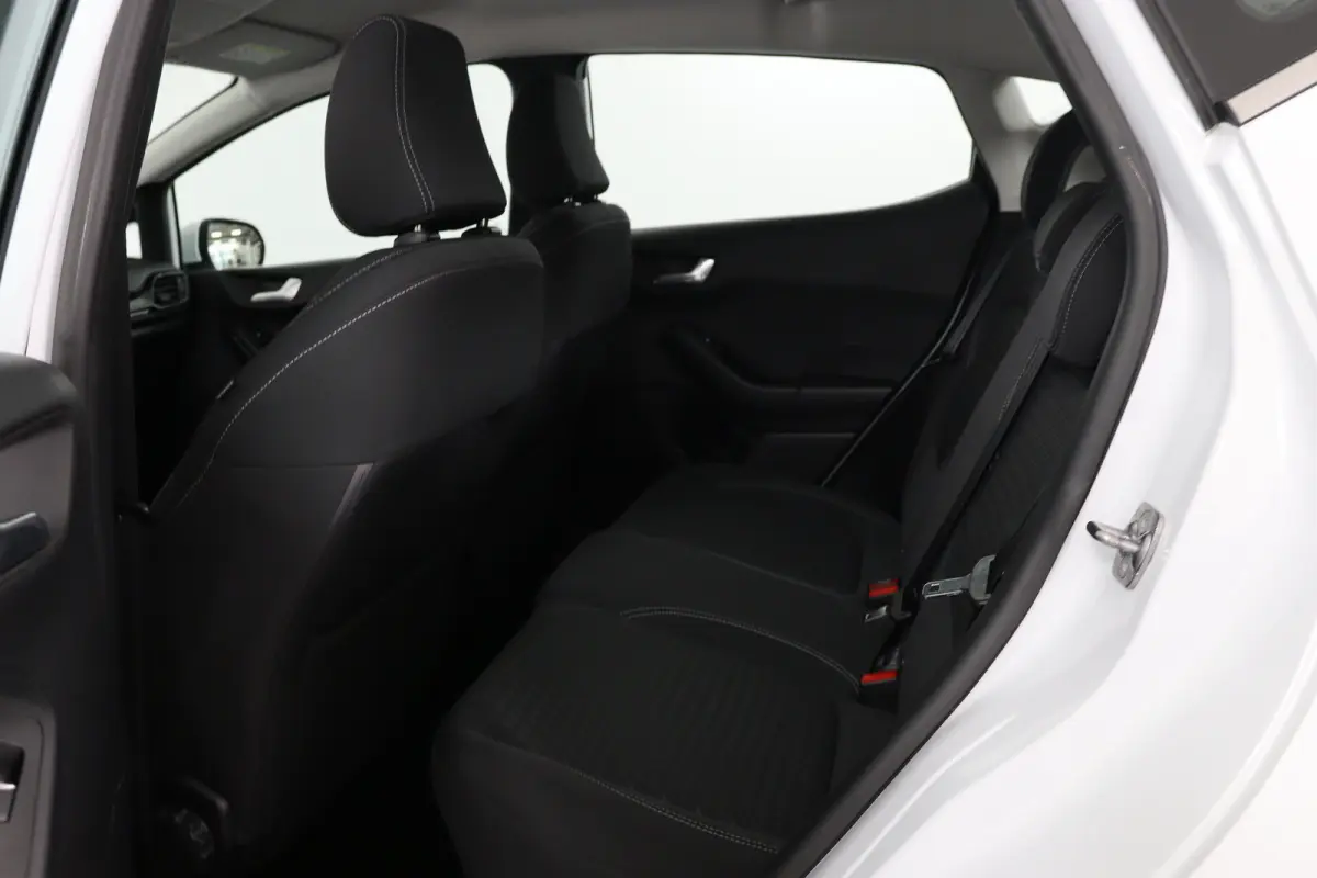 1.0 EcoBoost Titanium | 1e Eigenaar! | Dealer Onderhouden! | Navi By App | Airco | Cruise Control | LED | Parkeersensoren | Lichtmetalen Velgen