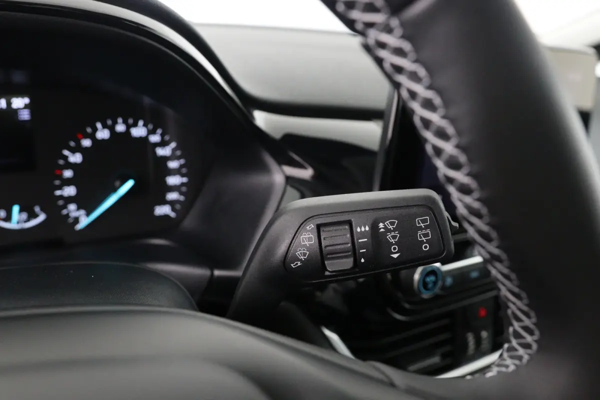 1.0 EcoBoost Titanium | 1e Eigenaar! | Dealer Onderhouden! | Navi By App | Airco | Cruise Control | LED | Parkeersensoren | Lichtmetalen Velgen