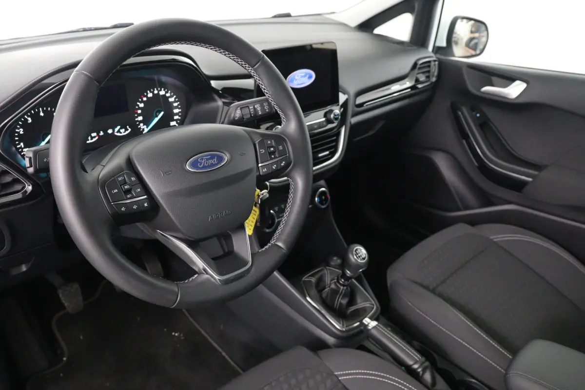 1.0 EcoBoost Titanium | 1e Eigenaar! | Dealer Onderhouden! | Navi By App | Airco | Cruise Control | LED | Parkeersensoren | Lichtmetalen Velgen