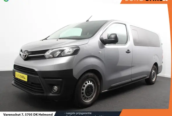 1.5 D-4D Cool Comfort Lang 9 Persoons Stoelverwarming Cruise Control Parkeersensoren DAB Bluetooth Airco