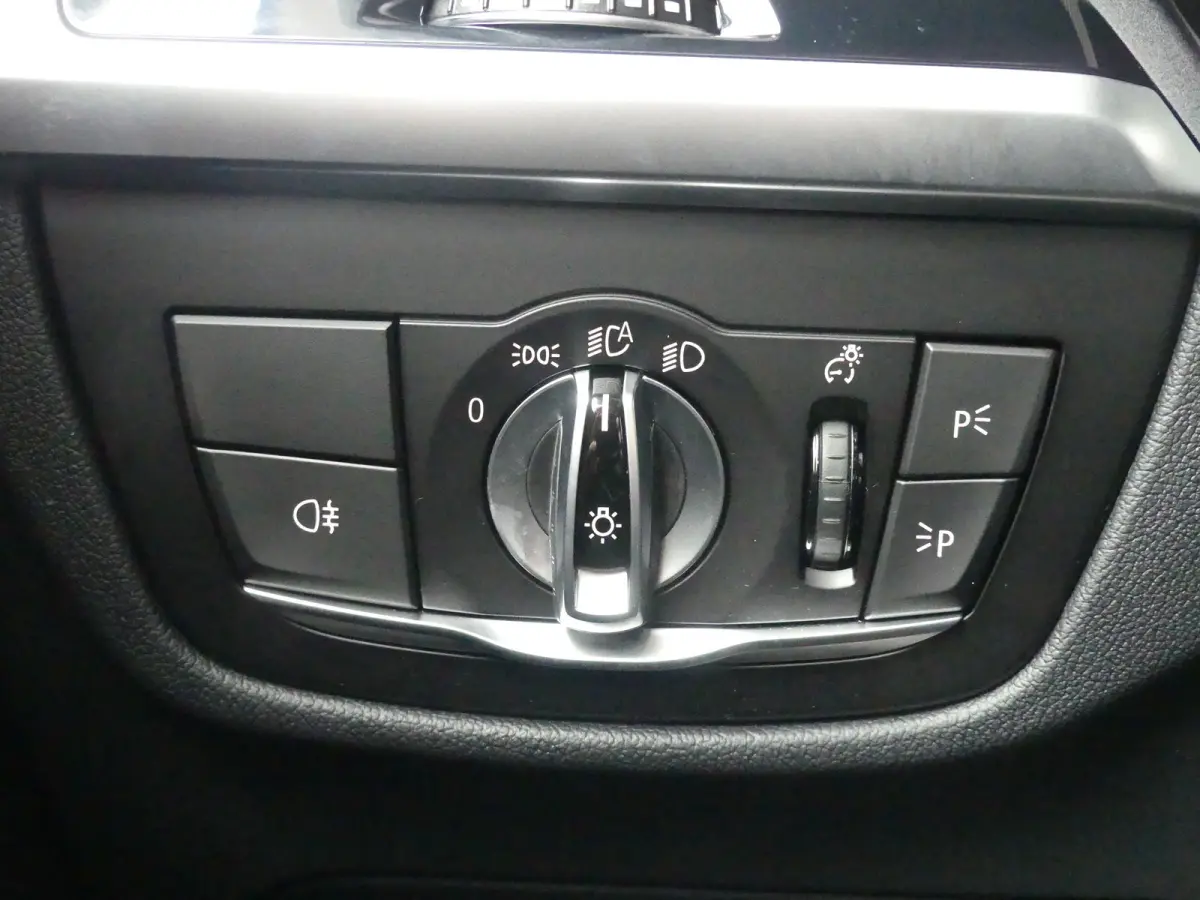Executive 80 kWh | SOH 98% | PANORAMADAK | ADAPTIVE CRUISE | DODEHOEKDETECTIE | CAMERA | STOELVERWARMING | ELEKTRISCHE ACHTERKLEP | ELEKTRISCH VERSTELB STOEL MET GEHEUGEN | PARKEERSENSOREN V