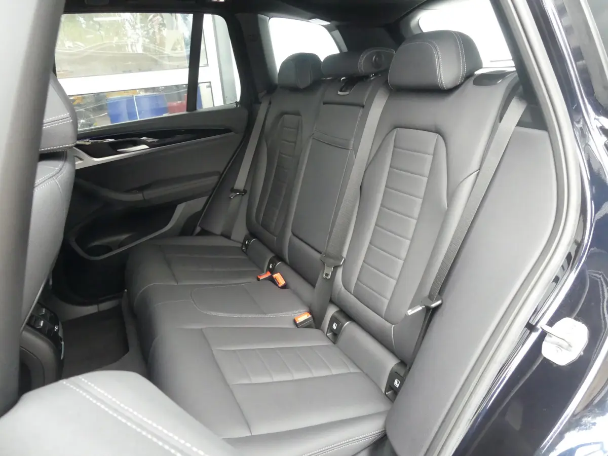 Executive 80 kWh | SOH 98% | PANORAMADAK | ADAPTIVE CRUISE | DODEHOEKDETECTIE | CAMERA | STOELVERWARMING | ELEKTRISCHE ACHTERKLEP | ELEKTRISCH VERSTELB STOEL MET GEHEUGEN | PARKEERSENSOREN V