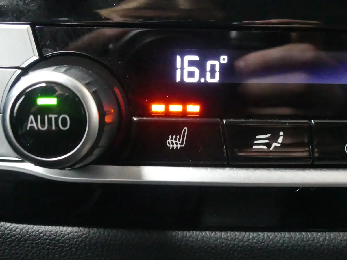 Executive 80 kWh | SOH 98% | PANORAMADAK | ADAPTIVE CRUISE | DODEHOEKDETECTIE | CAMERA | STOELVERWARMING | ELEKTRISCHE ACHTERKLEP | ELEKTRISCH VERSTELB STOEL MET GEHEUGEN | PARKEERSENSOREN V