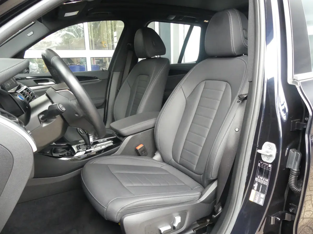 Executive 80 kWh | SOH 98% | PANORAMADAK | ADAPTIVE CRUISE | DODEHOEKDETECTIE | CAMERA | STOELVERWARMING | ELEKTRISCHE ACHTERKLEP | ELEKTRISCH VERSTELB STOEL MET GEHEUGEN | PARKEERSENSOREN V