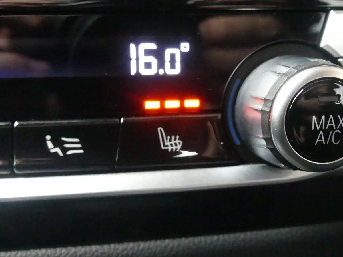 Executive 80 kWh | SOH 98% | PANORAMADAK | ADAPTIVE CRUISE | DODEHOEKDETECTIE | CAMERA | STOELVERWARMING | ELEKTRISCHE ACHTERKLEP | ELEKTRISCH VERSTELB STOEL MET GEHEUGEN | PARKEERSENSOREN V