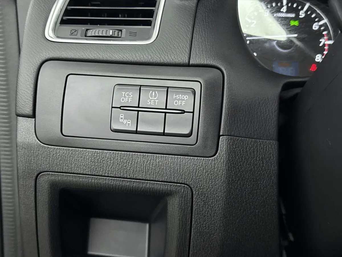 2.0 SkyActiv-G 165 GT-M Line 2WD | Achteruitrijcamera | Stoelverwarming | Memory | Keyless | BOSE | Climate Control |