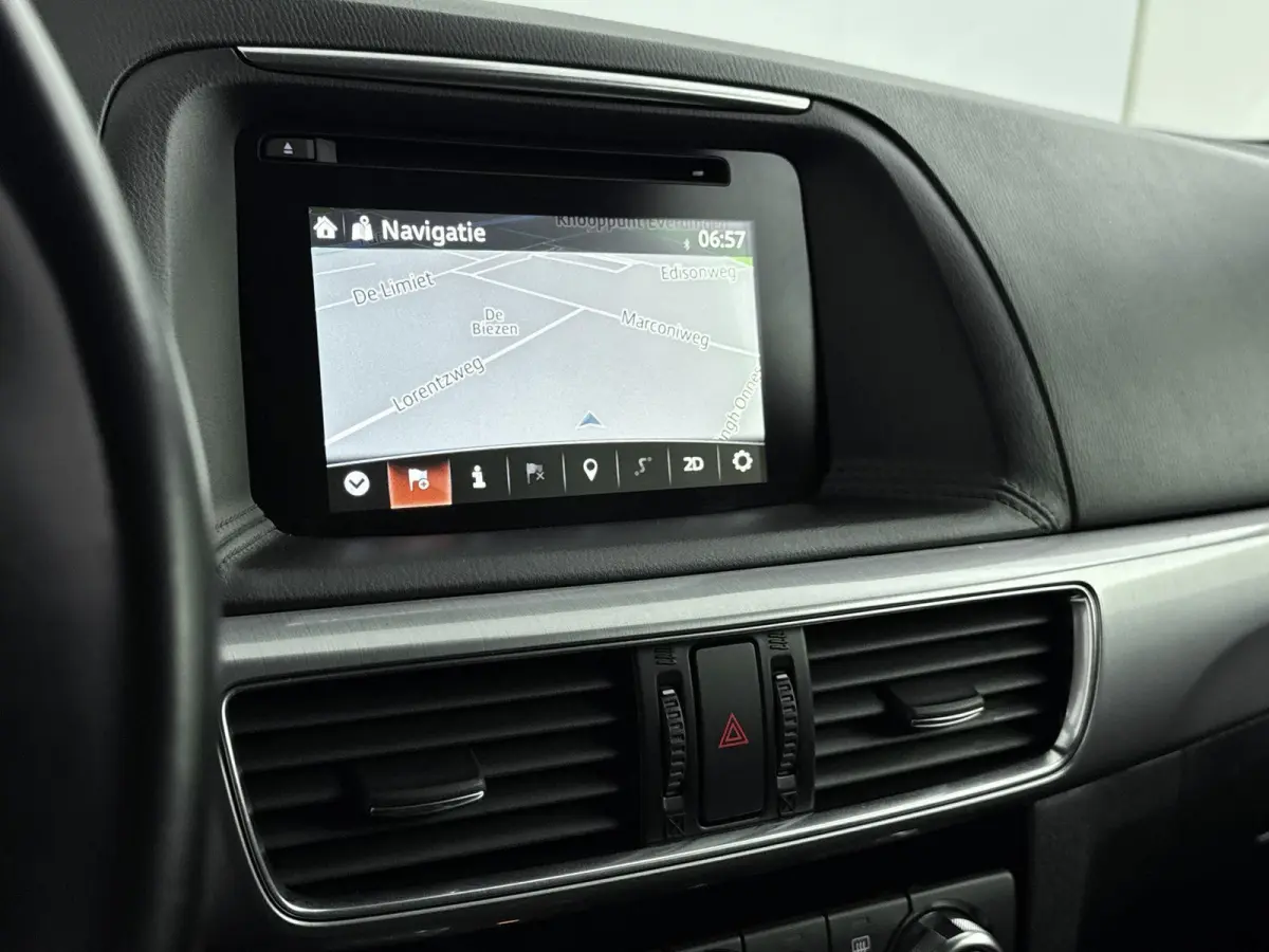 2.0 SkyActiv-G 165 GT-M Line 2WD | Achteruitrijcamera | Stoelverwarming | Memory | Keyless | BOSE | Climate Control |