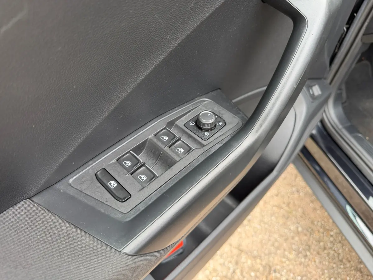 1.5 TSI R-line+ Aut- Panoramadak, Sport Interieur, Ada Cruise, Xenon Led, Virtual Cockpit, Park Assist