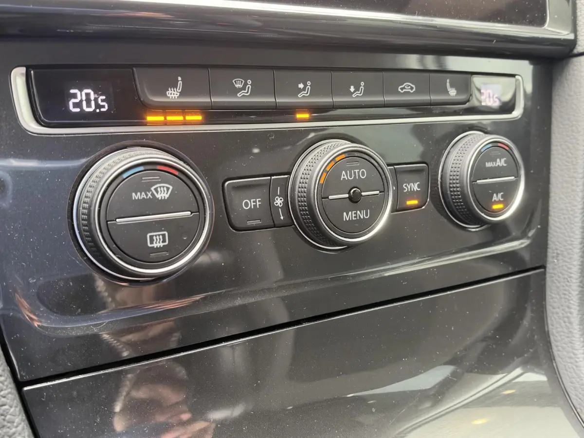1.5 TSI Highline | ACC | Stoelverwarming | Massagefunctie | Climate Control |