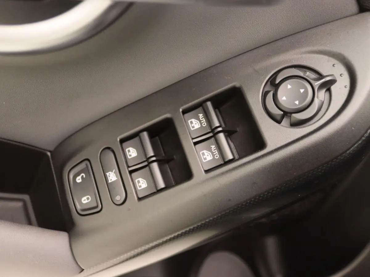 Cross 1.4 Turbo MultiAir CrossPlus | Navigatie | Climate control | Parkeersensoren