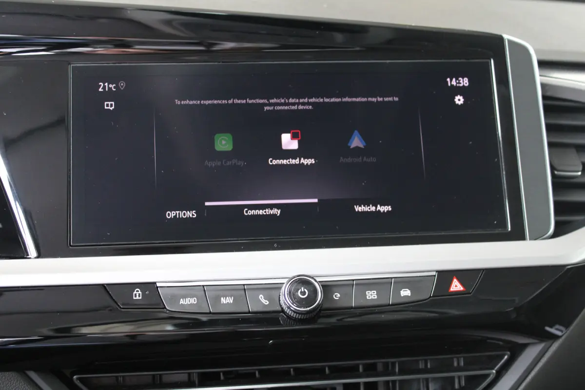 1.6 Turbo Hybrid Elegance | Alcantara bekleding | Afneembare trekhaak | Adaptieve cruise control |
