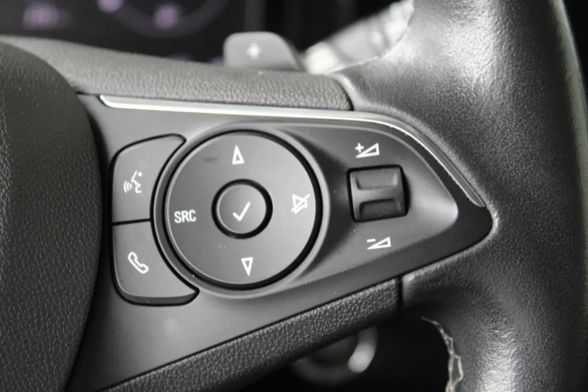 1.6 Turbo Hybrid Elegance | Alcantara bekleding | Afneembare trekhaak | Adaptieve cruise control |