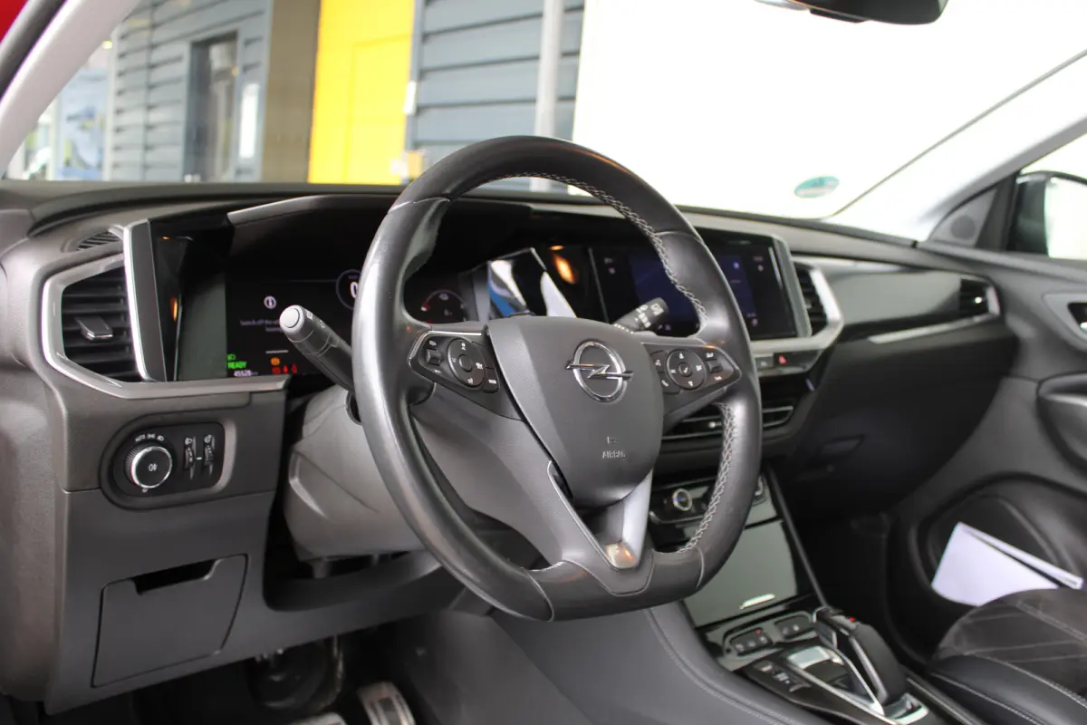1.6 Turbo Hybrid Elegance | Alcantara bekleding | Afneembare trekhaak | Adaptieve cruise control |