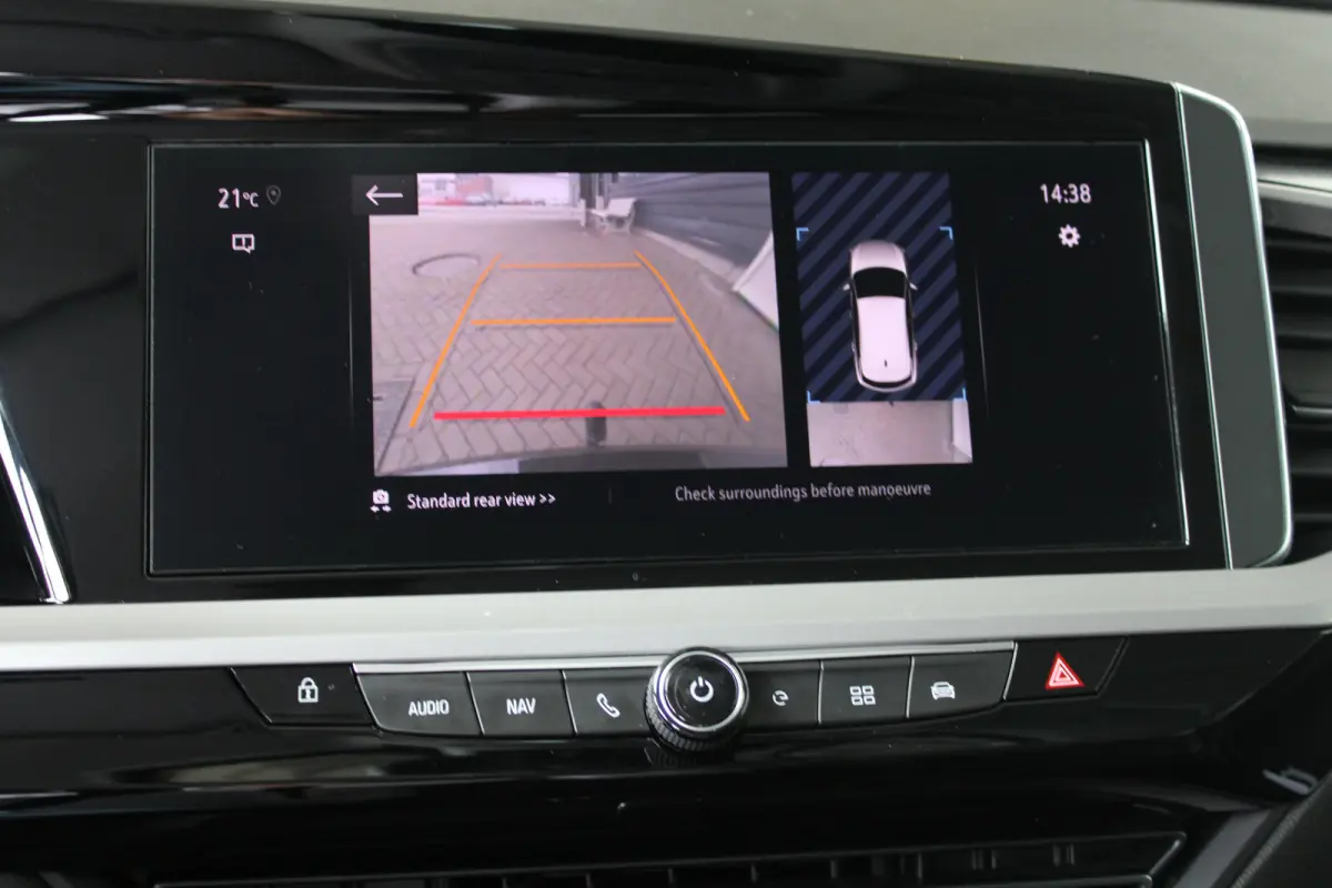 1.6 Turbo Hybrid Elegance | Alcantara bekleding | Afneembare trekhaak | Adaptieve cruise control |