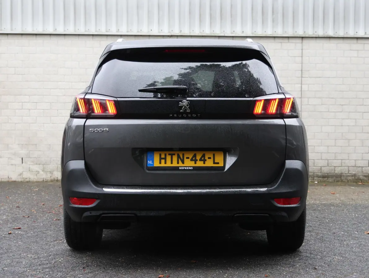 1.2 145pk Hybrid Allure Pack Business 7-persoons | 3 stoelen achterin | Navigatie | Camera | Apple Carplay en Android Auto |