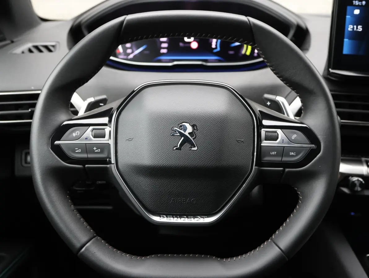 1.2 145pk Hybrid Allure Pack Business 7-persoons | 3 stoelen achterin | Navigatie | Camera | Apple Carplay en Android Auto |