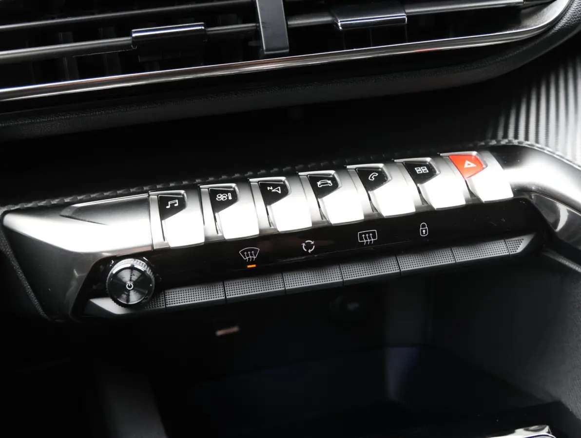 1.2 145pk Hybrid Allure Pack Business 7-persoons | 3 stoelen achterin | Navigatie | Camera | Apple Carplay en Android Auto |