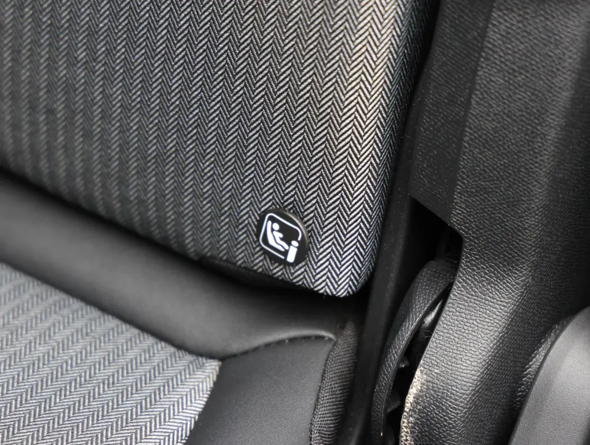 1.2 145pk Hybrid Allure Pack Business 7-persoons | 3 stoelen achterin | Navigatie | Camera | Apple Carplay en Android Auto |