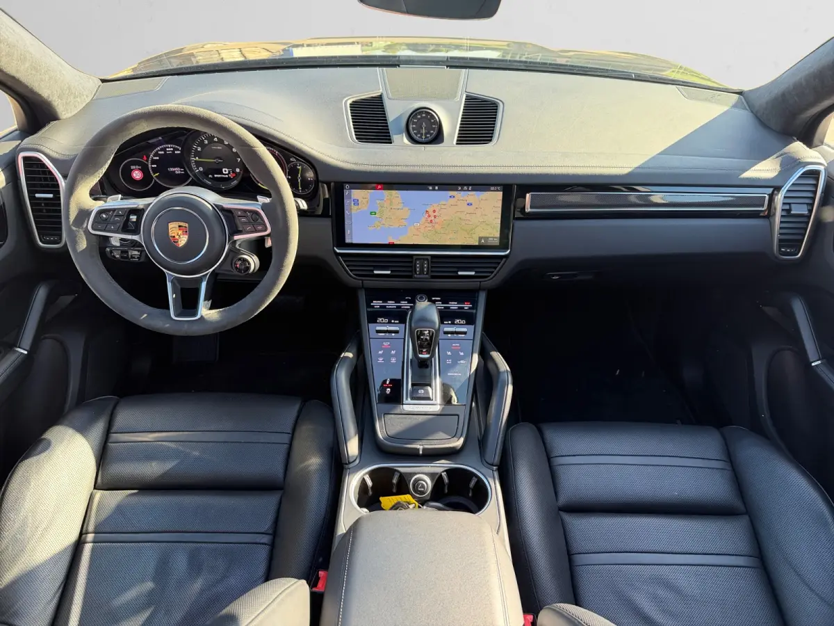 3.0 E-Hybrid Sport Design- Sport Chrono, Alcantara Afwerking, Stoelventilatie, 360 Camera, Acc Cruise