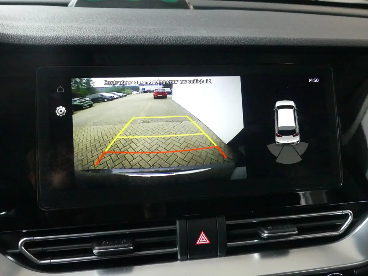 DynamicLine 64 kWh | SOH 92% | ADAPTIVE CRUISE | CAMERA | PARKEERSENSOREN | NAVI | LMV 17" | APPLE CARPLAY / ANDROID AUTO |