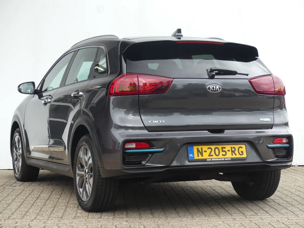 DynamicLine 64 kWh | SOH 92% | ADAPTIVE CRUISE | CAMERA | PARKEERSENSOREN | NAVI | LMV 17" | APPLE CARPLAY / ANDROID AUTO |