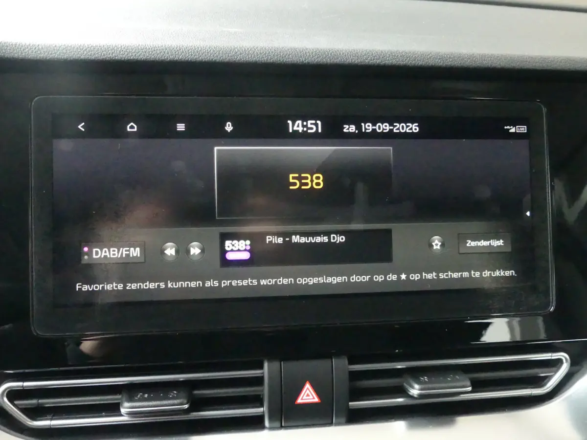 DynamicLine 64 kWh | SOH 92% | ADAPTIVE CRUISE | CAMERA | PARKEERSENSOREN | NAVI | LMV 17" | APPLE CARPLAY / ANDROID AUTO |